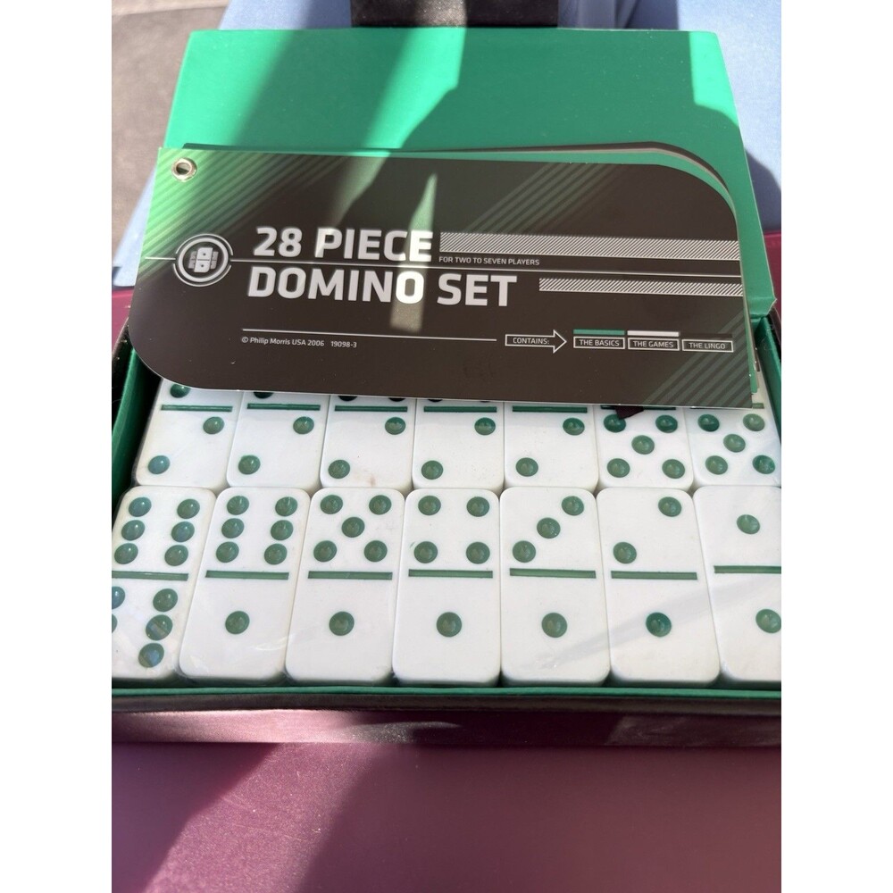 MARLBORO BRAND MENTHOL PROMO 28 PIECE DOMINO SET with Case
